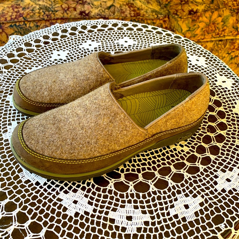 🛑SOLD🛑CHACO Sloan 8.5 Worn Once, Removable Insoles